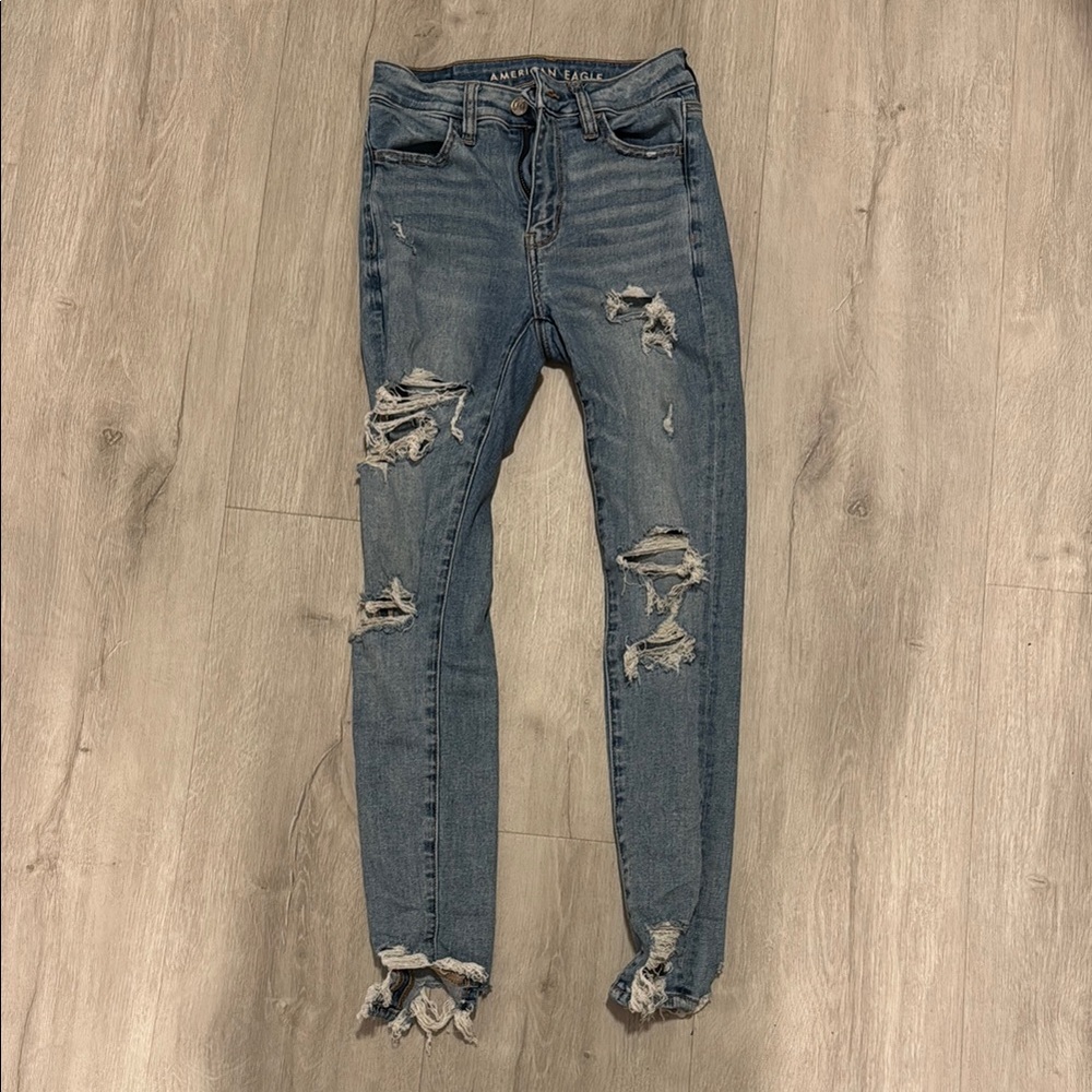American Eagle Outfitters Ripped Blue Skinny Jeans - Size 0 Short